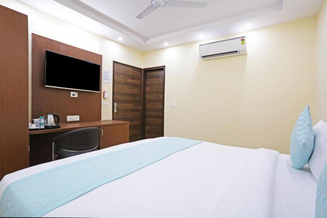 Hotel Mannat Bhera Enclave New Delhi Eksteriør bilde