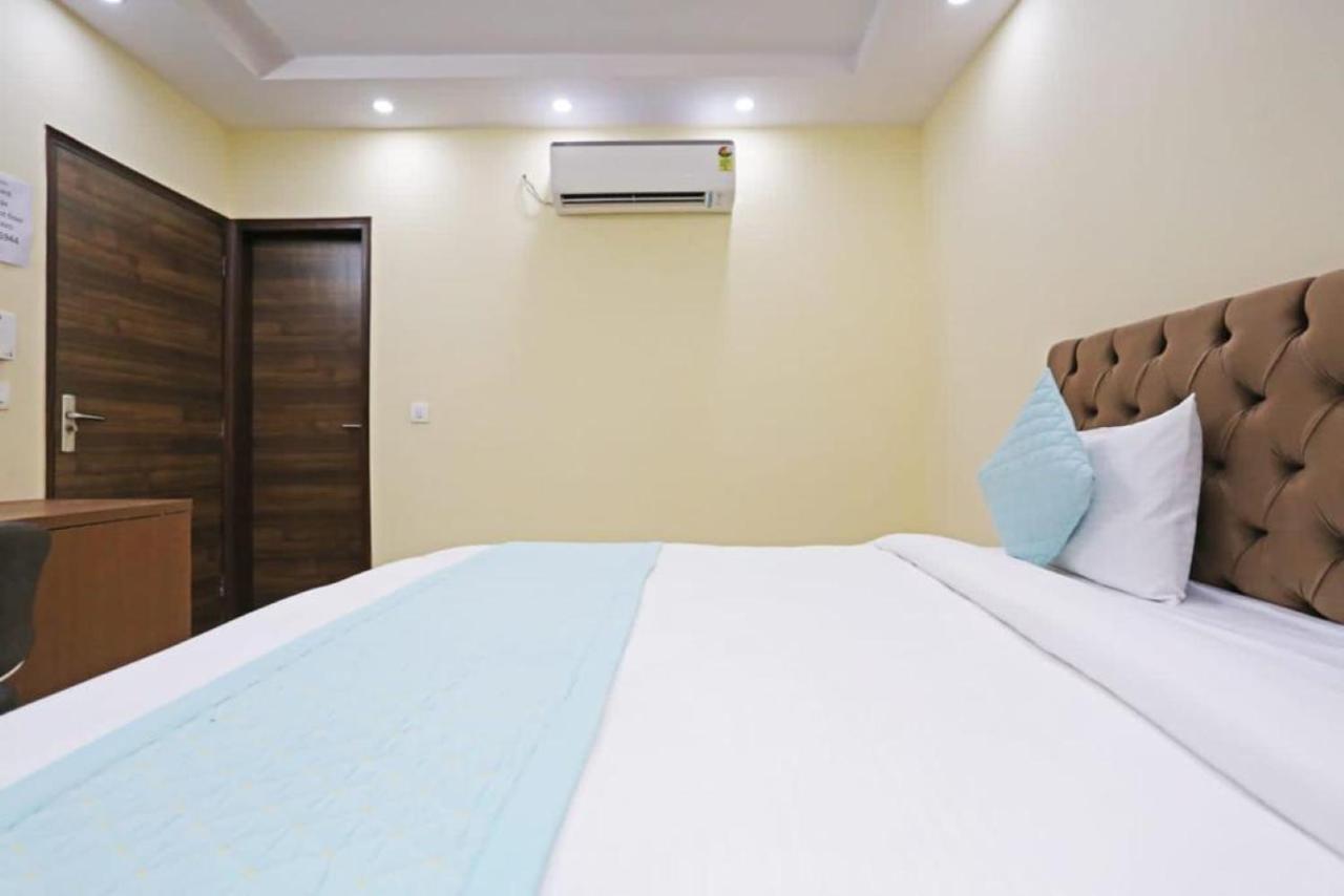 Hotel Mannat Bhera Enclave New Delhi Eksteriør bilde